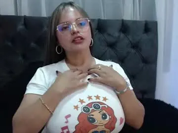 Younger_Couples – webcam model profile photo Image 15