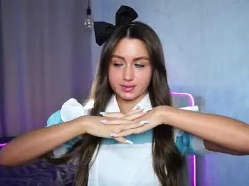 TopsyWilde – webcam model profile photo Image 7