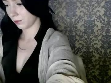 Love_bitess – webcam model profile photo Image 12