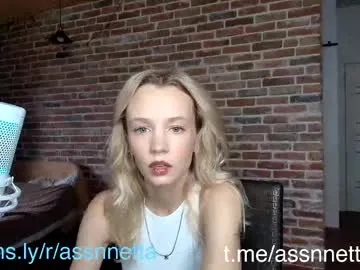 Unique_girls90 – webcam model profile photo Image 3