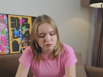 MilaMaaay – webcam model profile photo Image 6