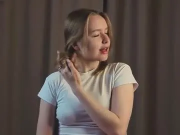 MilaMaaay – webcam model profile photo Image 7