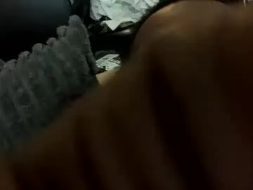 celone_couple_22 – webcam model profile photo Image 2