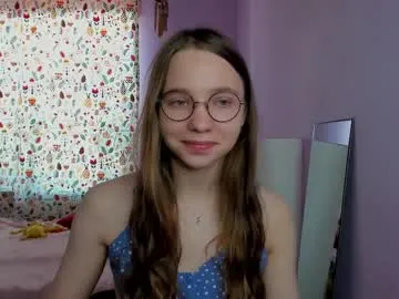 LetsFunKARINA – webcam model profile photo Image 3