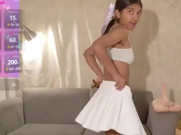yuliethpetite Image 9