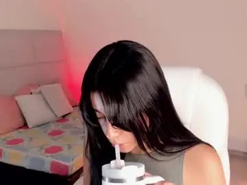 zoe_blake18 Image 2