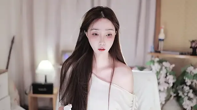 77momomo – webcam model profile photo Image 7