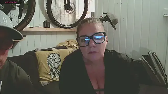 Lana-Grey – webcam model profile photo Image 8