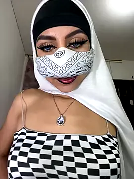 sugarluna69 – webcam model profile photo Image 16