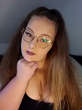 Mia_spicyy – webcam model profile photo Image 11
