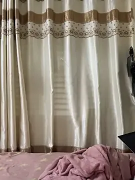 Younger_Couples – webcam model profile photo Image 2