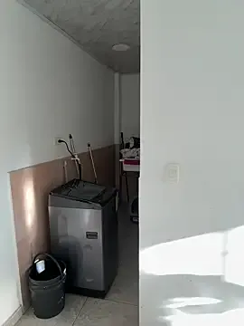 _Alicee_1 – webcam model profile photo Image 12