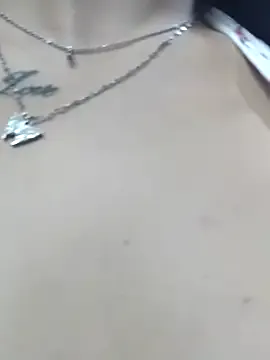 anli5 – webcam model profile photo Image 12