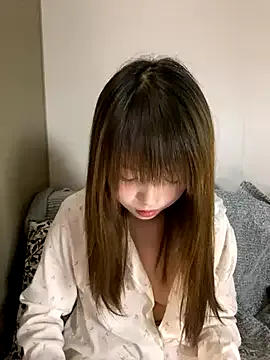 V-Hot-Sweti – webcam model profile photo Image 6