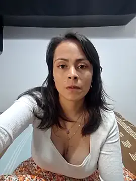 Amelia_LOV – webcam model profile photo Image 3