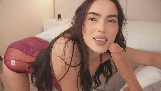 KittyQueeny – webcam model profile photo Image 3