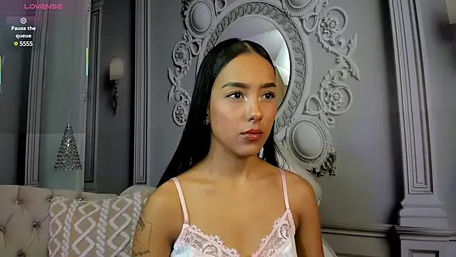 DoriDeluxe66 – webcam model profile photo Image 4