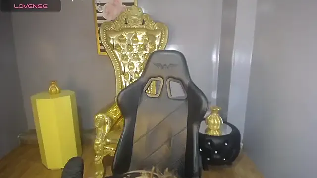 redrose520 – webcam model profile photo Image 9