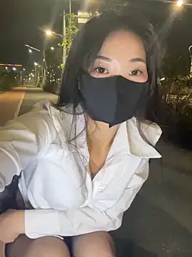 RollDolls – webcam model profile photo Image 10