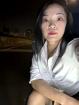 RollDolls – webcam model profile photo Image 11