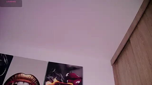 LexiCoco – webcam model profile photo Image 8