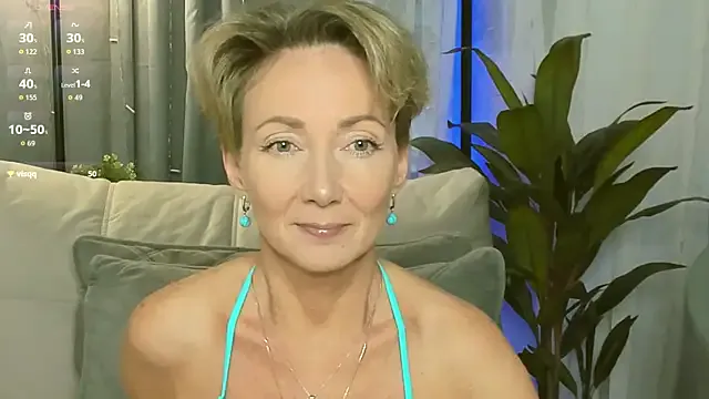 yesonee – webcam model profile photo Image 10