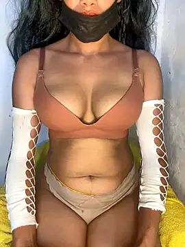 Cinderella-98 – webcam model profile photo Image 12