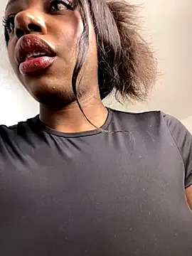 Aurora_-77 – webcam model profile photo Image 11