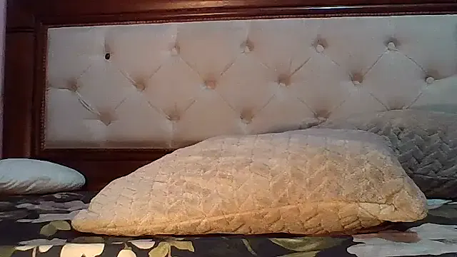 Sexy-Milla – webcam model profile photo Image 6