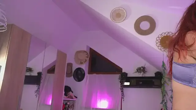 Aurora_Bennet – webcam model profile photo Image 10