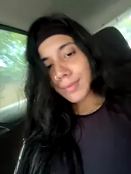 Bellafr – webcam model profile photo Image 4