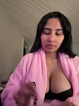 MerlyG – webcam model profile photo Image 12