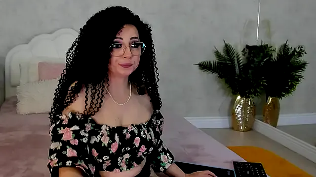 honey_sunshine – webcam model profile photo Image 3