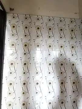 LittleMissEeve – webcam model profile photo Image 13