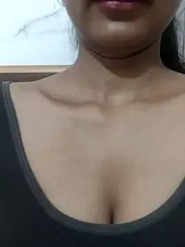 aishaaya – webcam model profile photo Image 11