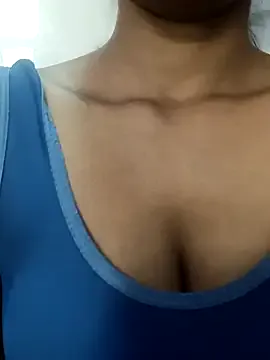 aishaaya – webcam model profile photo Image 12