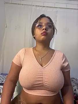 PumaShyXD – webcam model profile photo Image 12