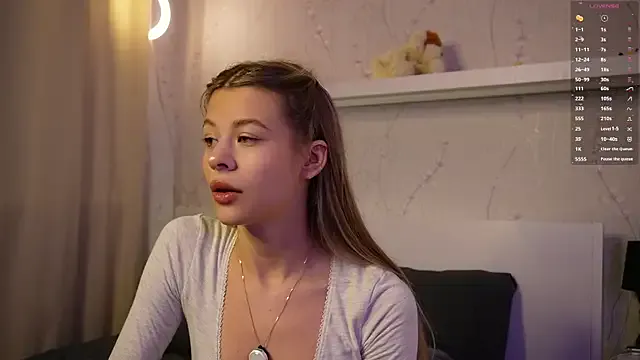 yesonee – webcam model profile photo Image 13