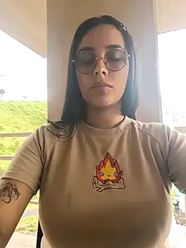 mc-Olivia – webcam model profile photo Image 10