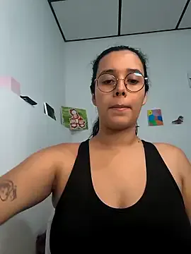 mc-Olivia – webcam model profile photo Image 13