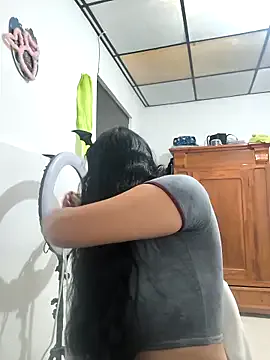 mc-Olivia – webcam model profile photo Image 18