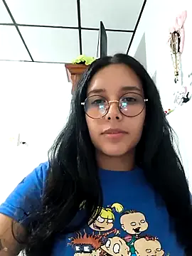 mc-Olivia – webcam model profile photo Image 3