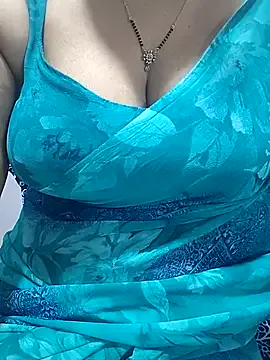 Sania-Love – webcam model profile photo Image 6
