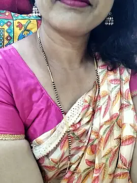 LoveOnStream – webcam model profile photo Image 8