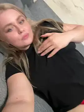 VallieBrandwein – webcam model profile photo Image 6