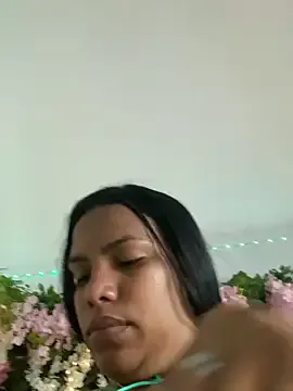 Sofiyaa_39 – webcam model profile photo Image 2