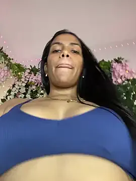 Sofiyaa_39 – webcam model profile photo Image 6