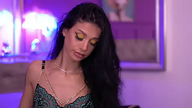 SunnyShiney – webcam model profile photo Image 2