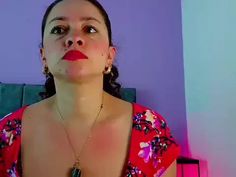 priya_sharma02 – webcam model profile photo Image 4