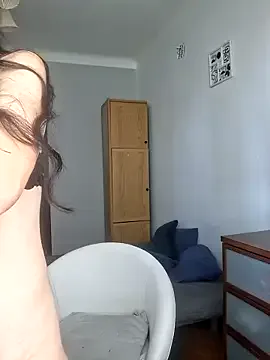 petiteluluxx – webcam model profile photo Image 14